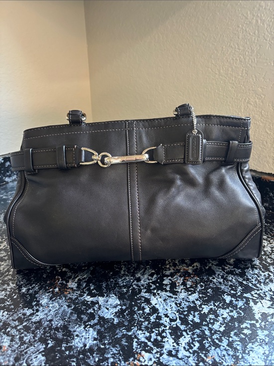 Coach Handbags - Coach Hampton Black Leather Carryall Satchel with Silver Hardware